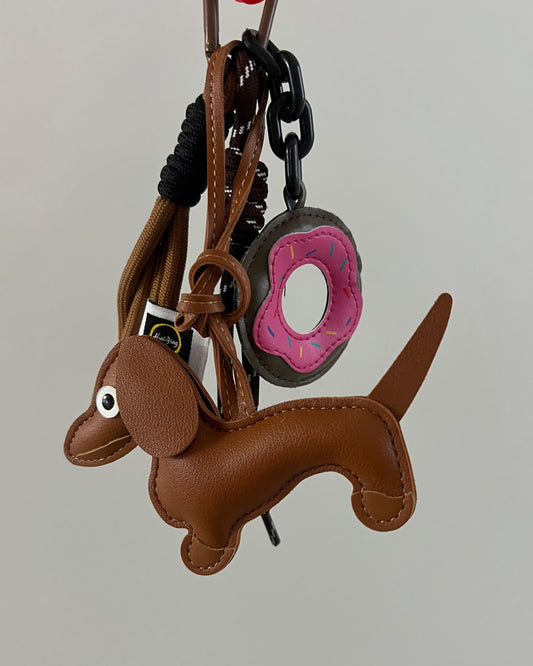 Adorno Teckel camel